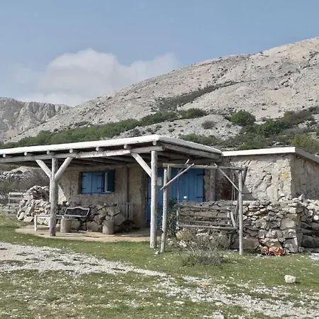 Holiday home Kuca U Uvali Surbova